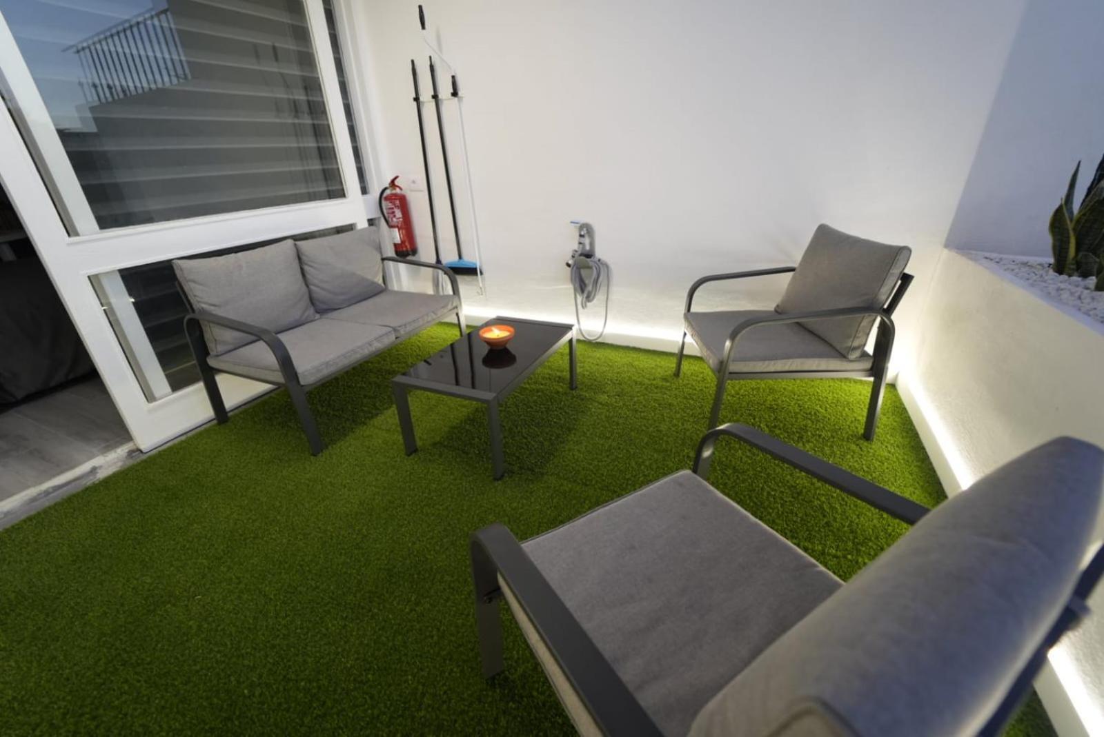 Moderno Estudio Con Piscina En Arona - Ideal Parejas
